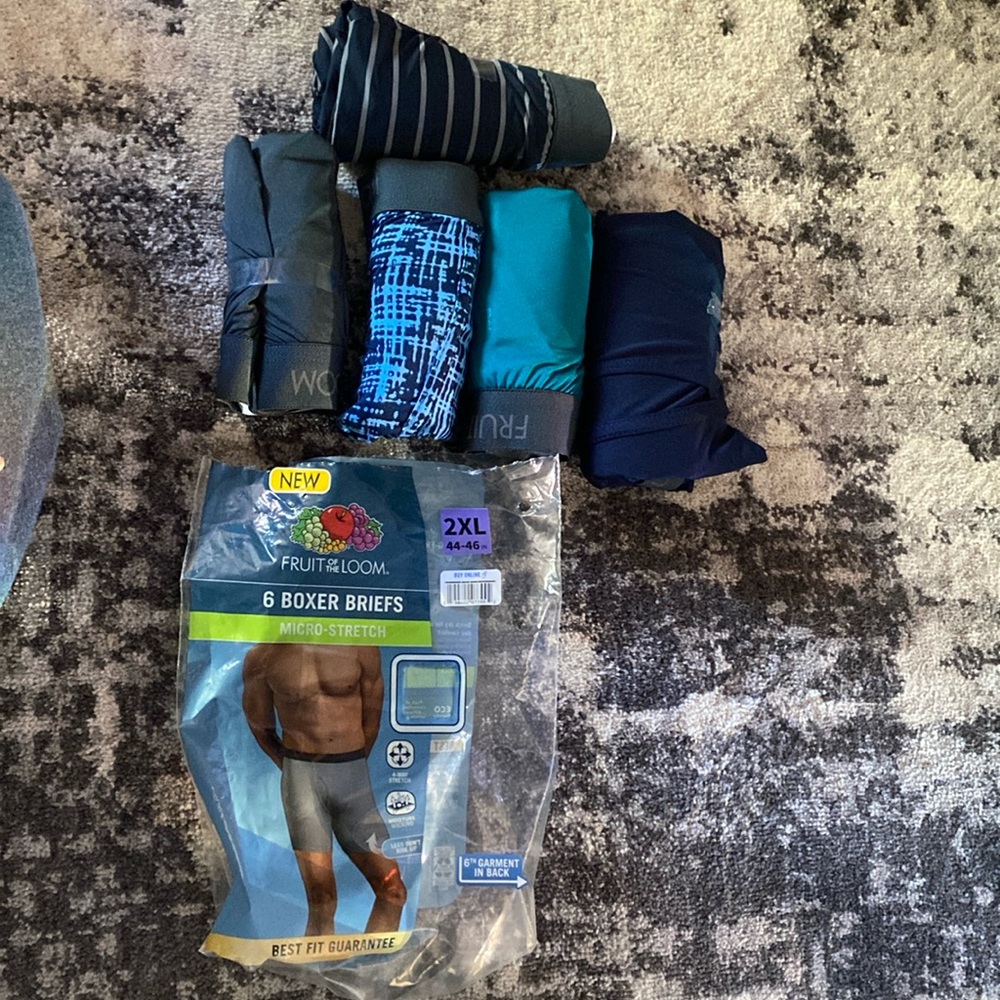 Men’s 5 brand new boxer briefs micro stretch 2xl, one taken out to see if liked